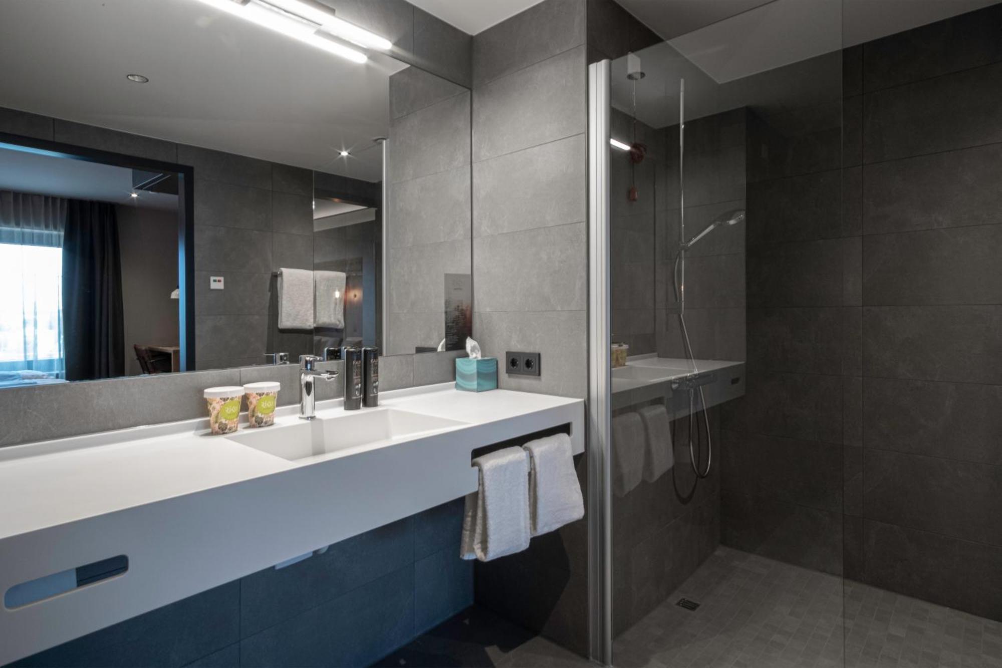 RiKu HOTEL Reutlingen Eksteriør billede